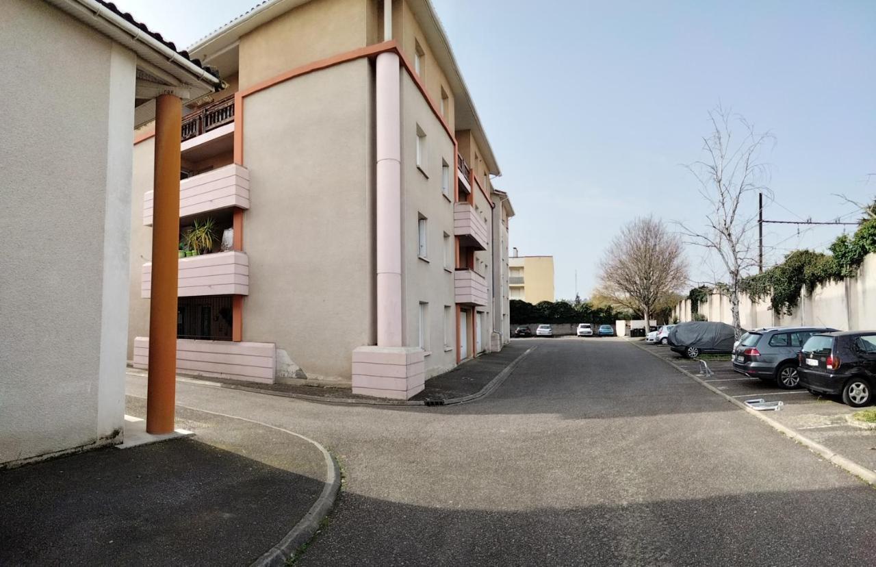 Grand T3 Avec Clim, Parking Et Terrasse Privative - Agen Διαμέρισμα Εξωτερικό φωτογραφία